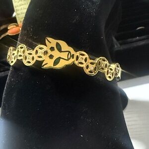 Elegant Gold Panther Bracelet